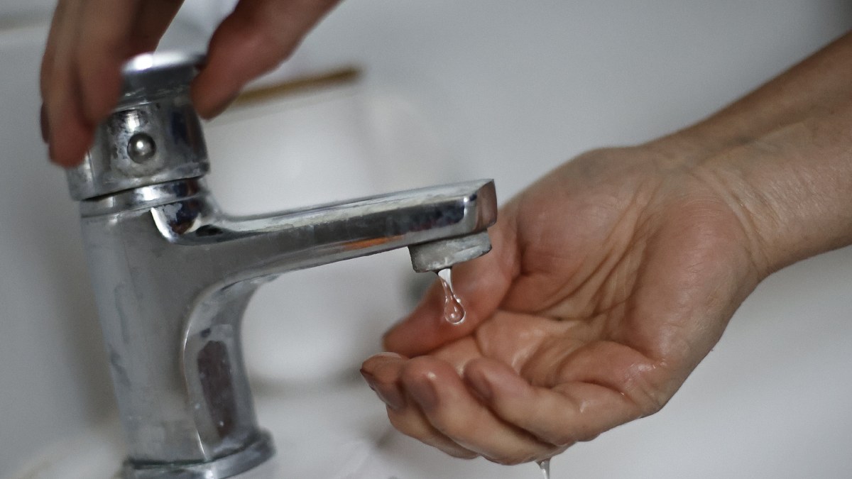 Cortes de agua en Santiago Anuncian suspensión del servicio para tres