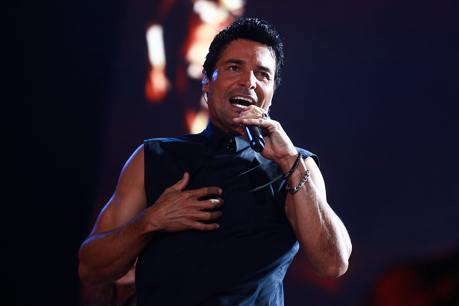 Chayanne envía sentido mensaje a Chile por sus redes sociales.