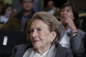 Leonor Oyarzún De Aylwin