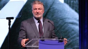 Alec Baldwin Demanda