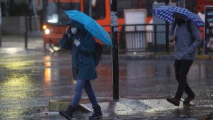 Lluvia En Santiago