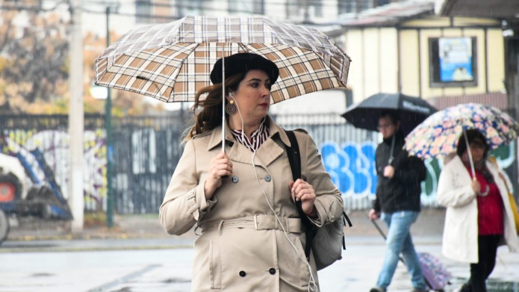 Lluvia En Santiago