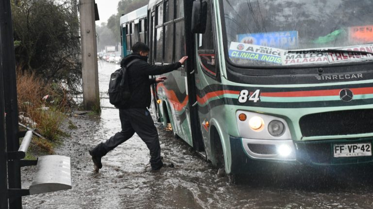 Lluvia En Santiago