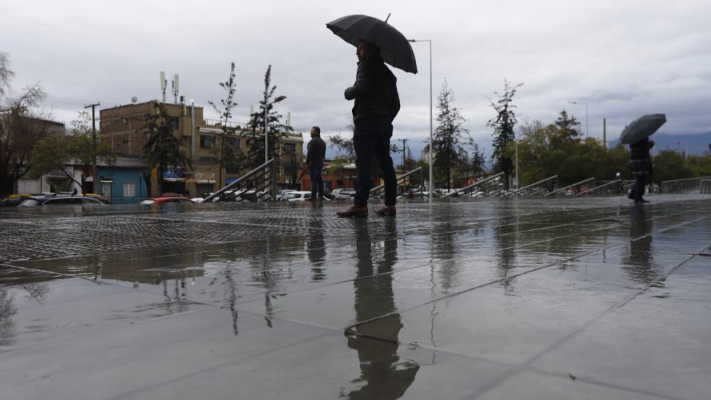 Lluvia En Santiago