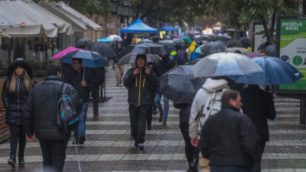 Lluvia En Santiago