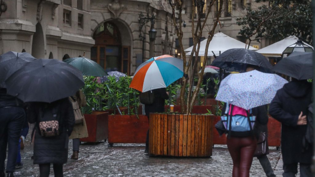 Lluvia En Santiago