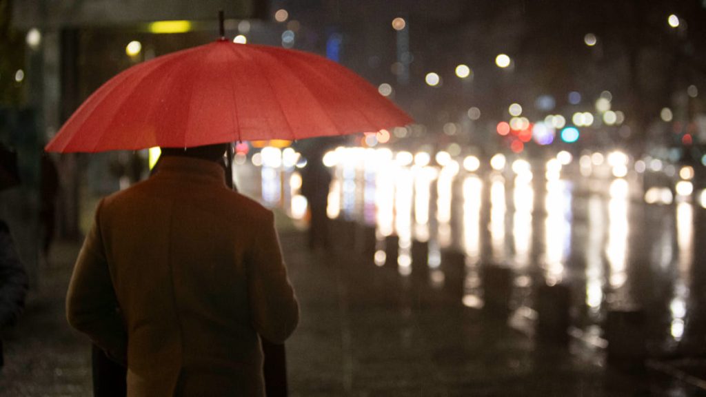 Lluvia En Santiago