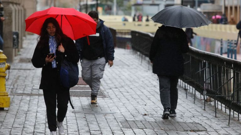 Lluvia En Santiago