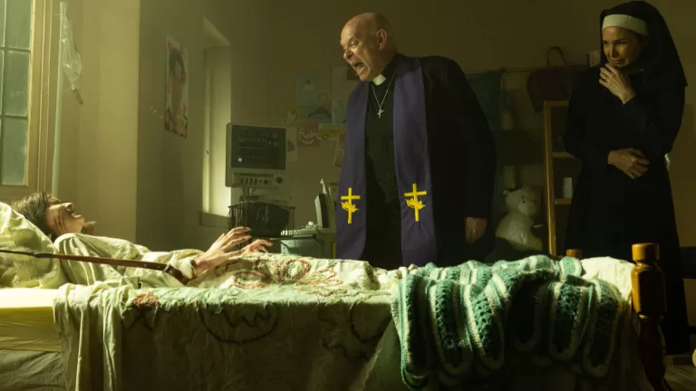 Tráiler De Exorcistas