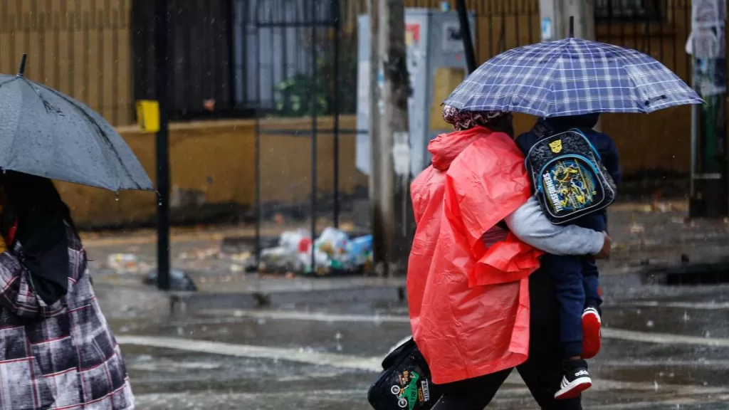 Lluvia En Santiago A_UNO_1578706