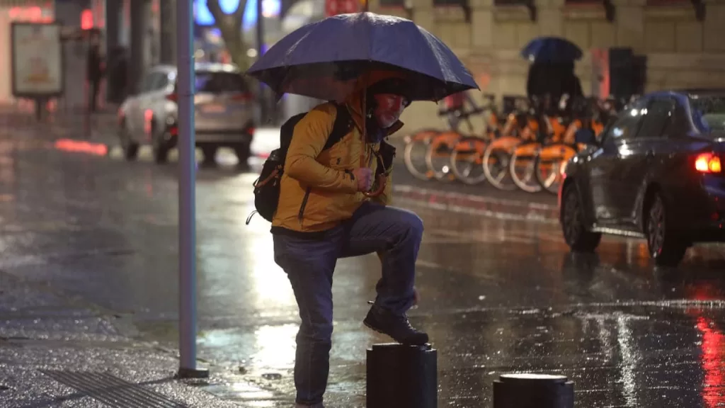 Lluvia En Santiago