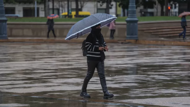 Lluvia En Santiago