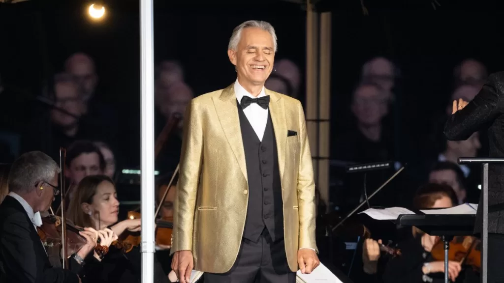 Cantó Con Matteo Y Andrea Bocelli Joven Cantante Latina Acompañó Al Italiano En Inédito Concierto En Londres Por Su 30 Aniversario