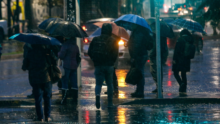 LLUVIA EN SANTIAGO LLUVIA JULIO