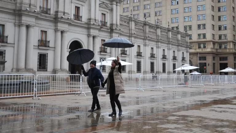 Lluvia En Santiago