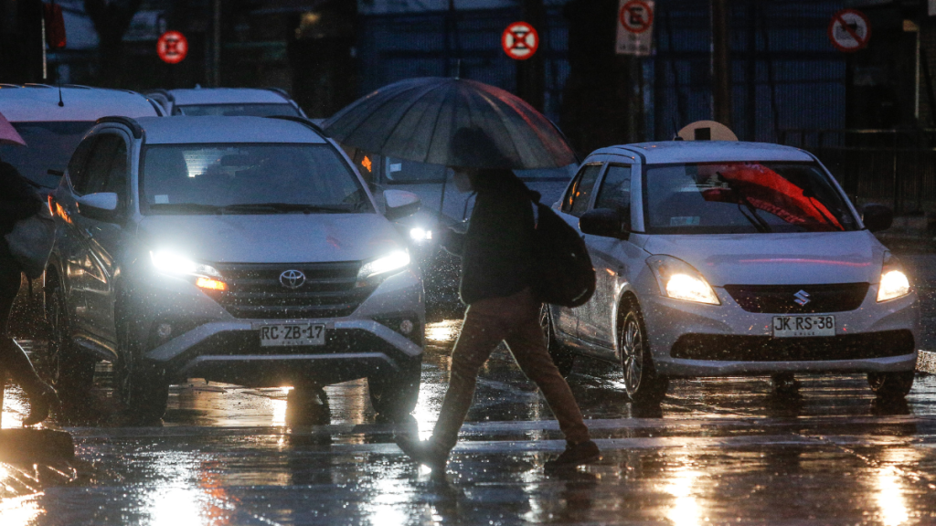 Lluvia En Santiago 21 Agosto