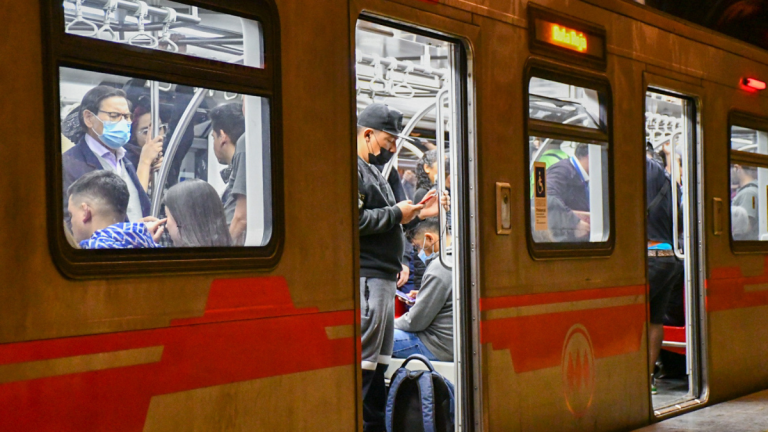 Metro Santiago Feriado 15 De Agosto