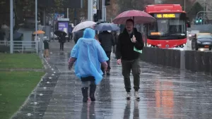 Lluvia En Santiago 18 De Septiembre Fiestas Patrias