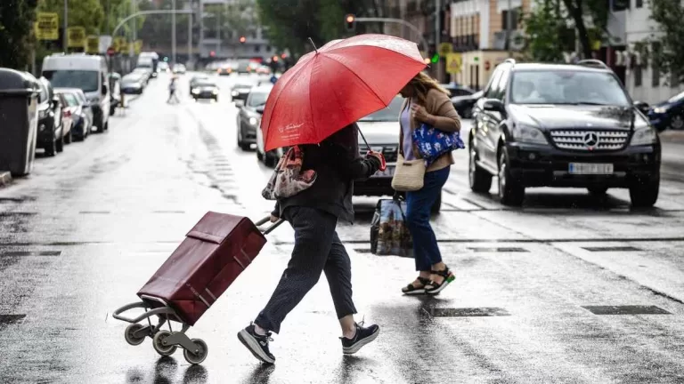 Lluvia En Santiago