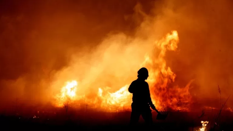 Incendio Toque De Queda